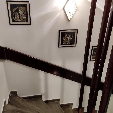 Rene Apartment
